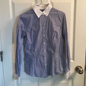 Banana Republic blue oxford non-iron shirt