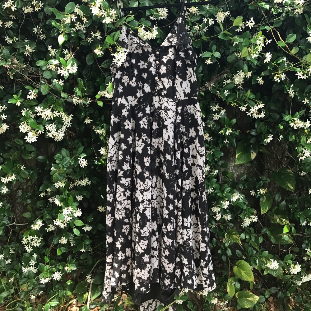 🌸Black and off white dress🌸