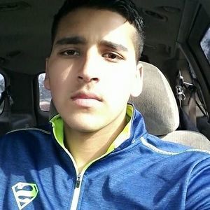 Meet your Posher, Junaid