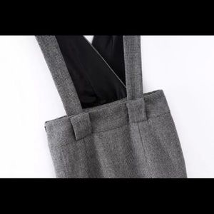 B/W bodycon pinafore dress