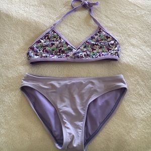 Super cute bathing suit!