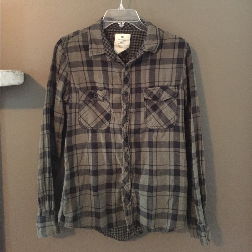 Green & Blk plaid top