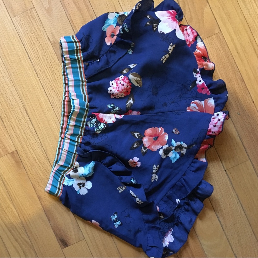 loose floral shorts