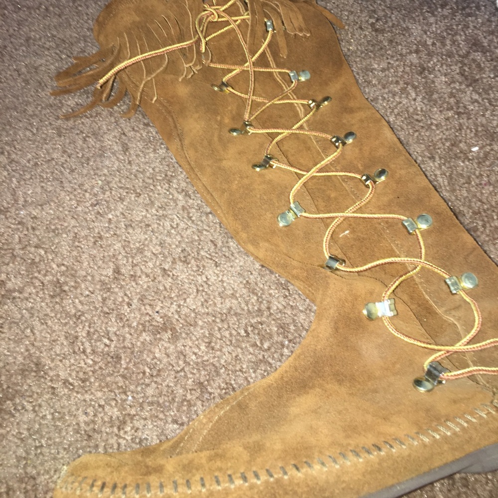 Suede warm brown boots