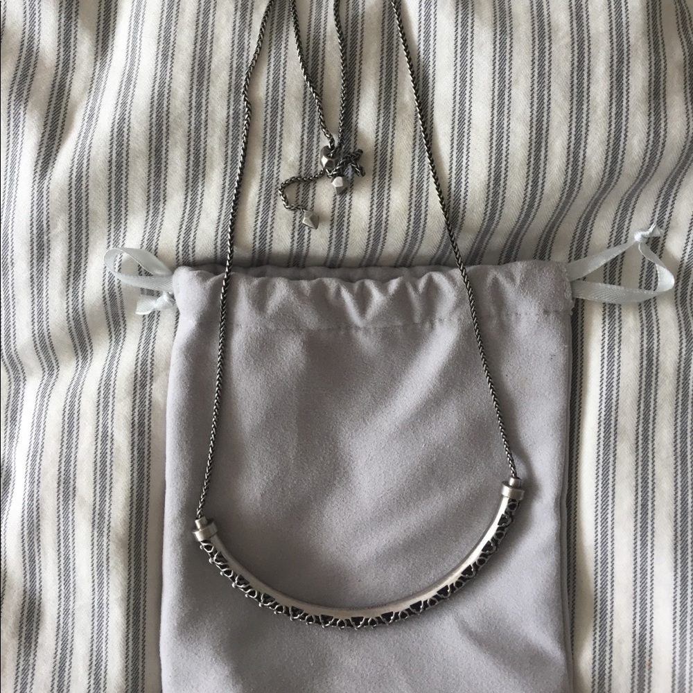 Kendra scott necklace