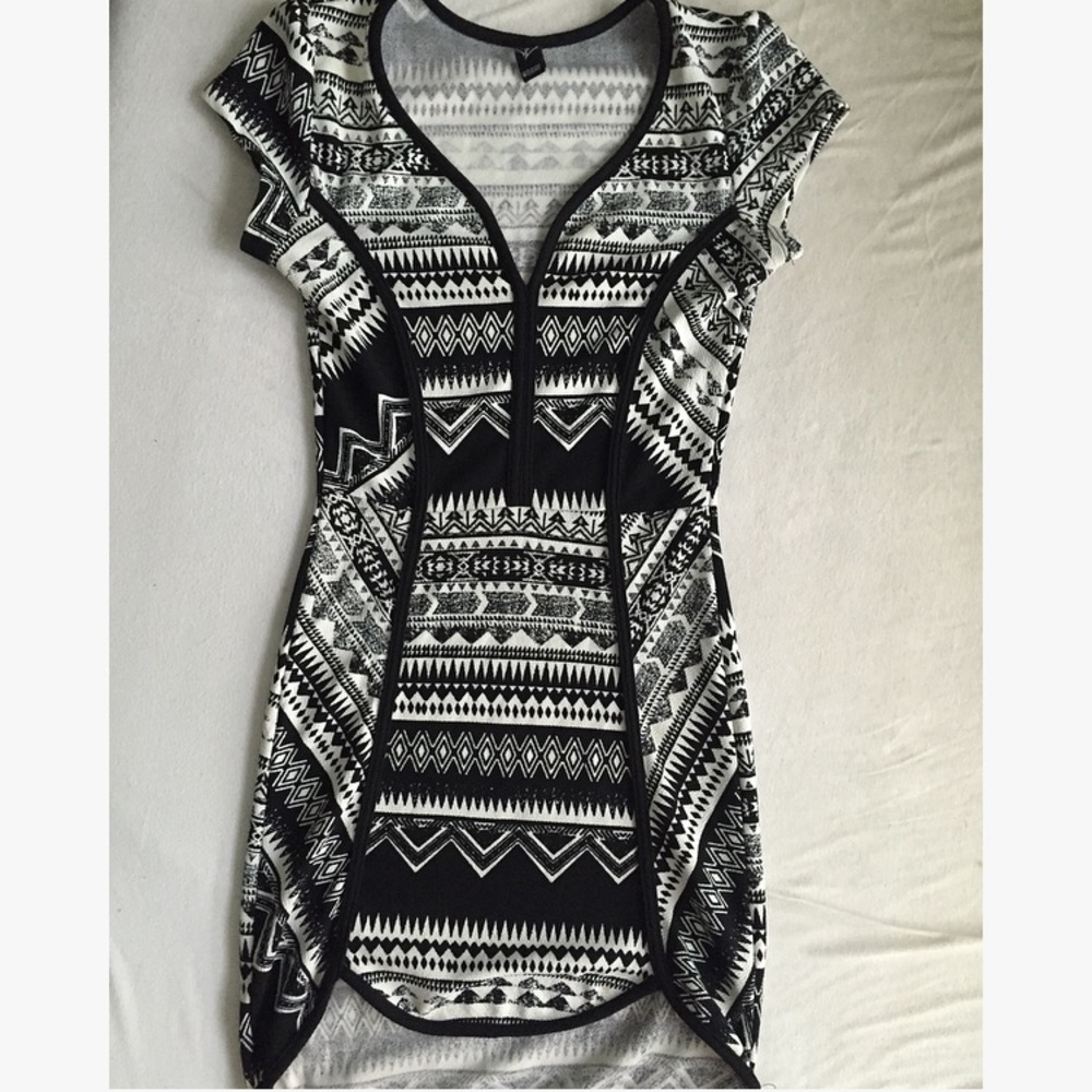 Windsor Black & White Print Mini Dress Size Small