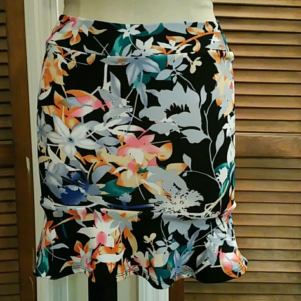 🌸 Tropical Mermaid Skirt 🌺   NWOT