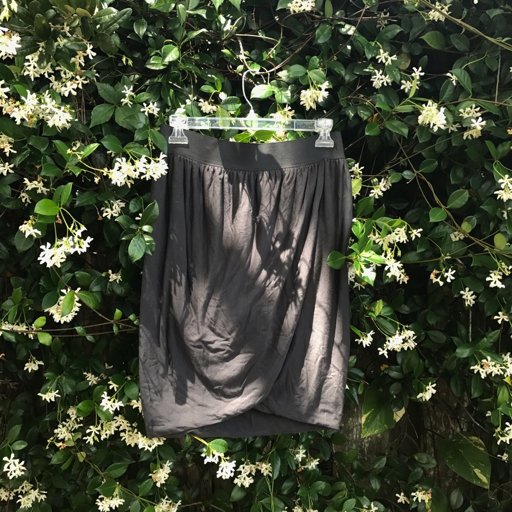 🌸Dark gray skirt🌸