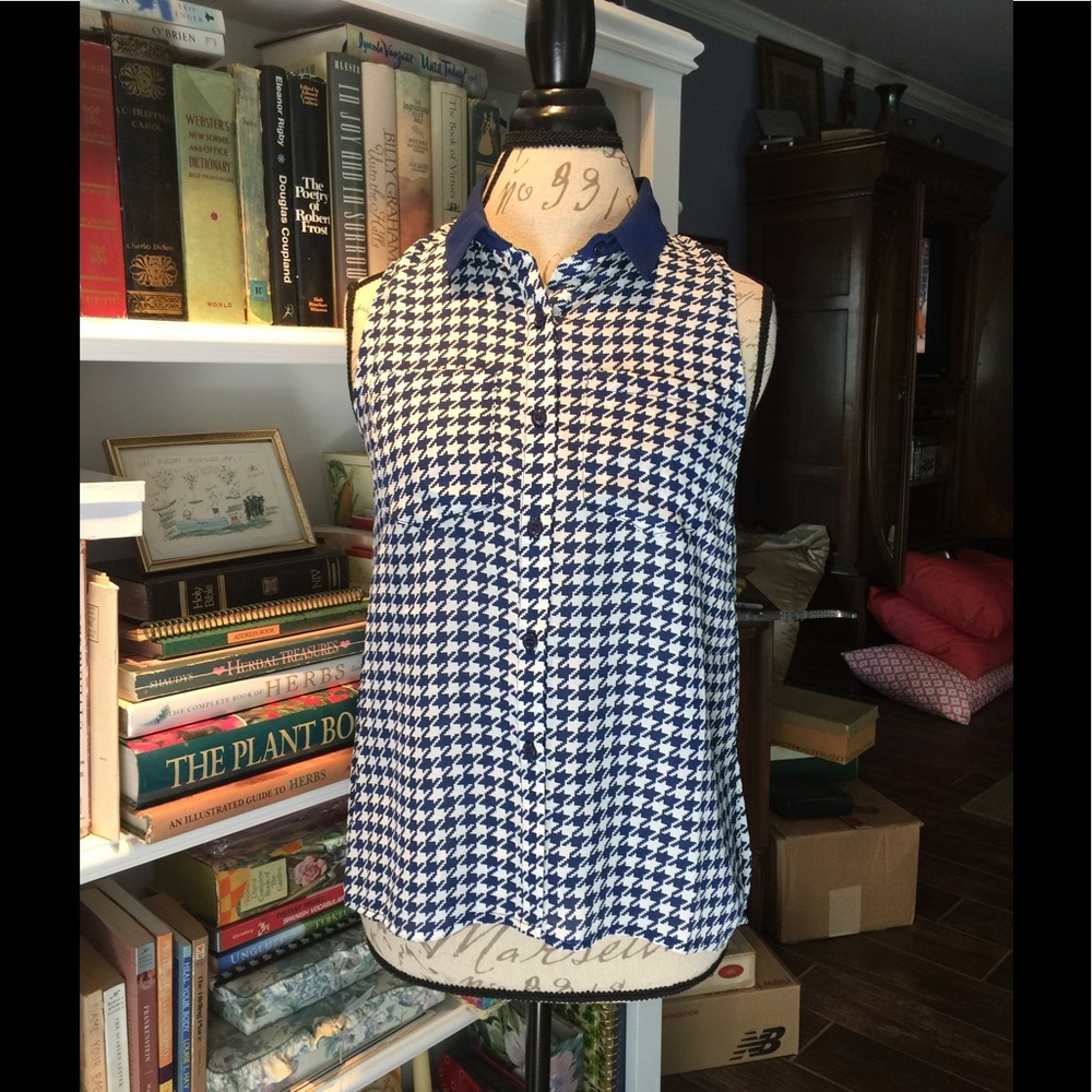 NWOT sleeveless top