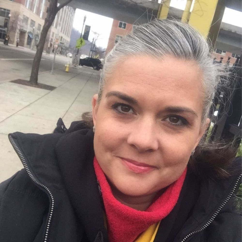 Meet your Posher, Leslie