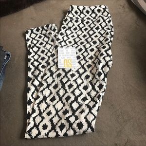 NWT OS LuLaRoe leggings