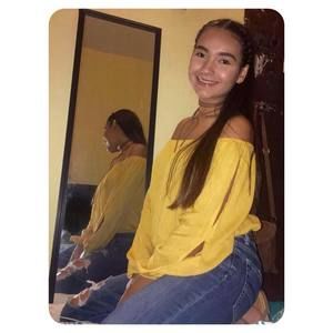 Meet your Posher, Paola