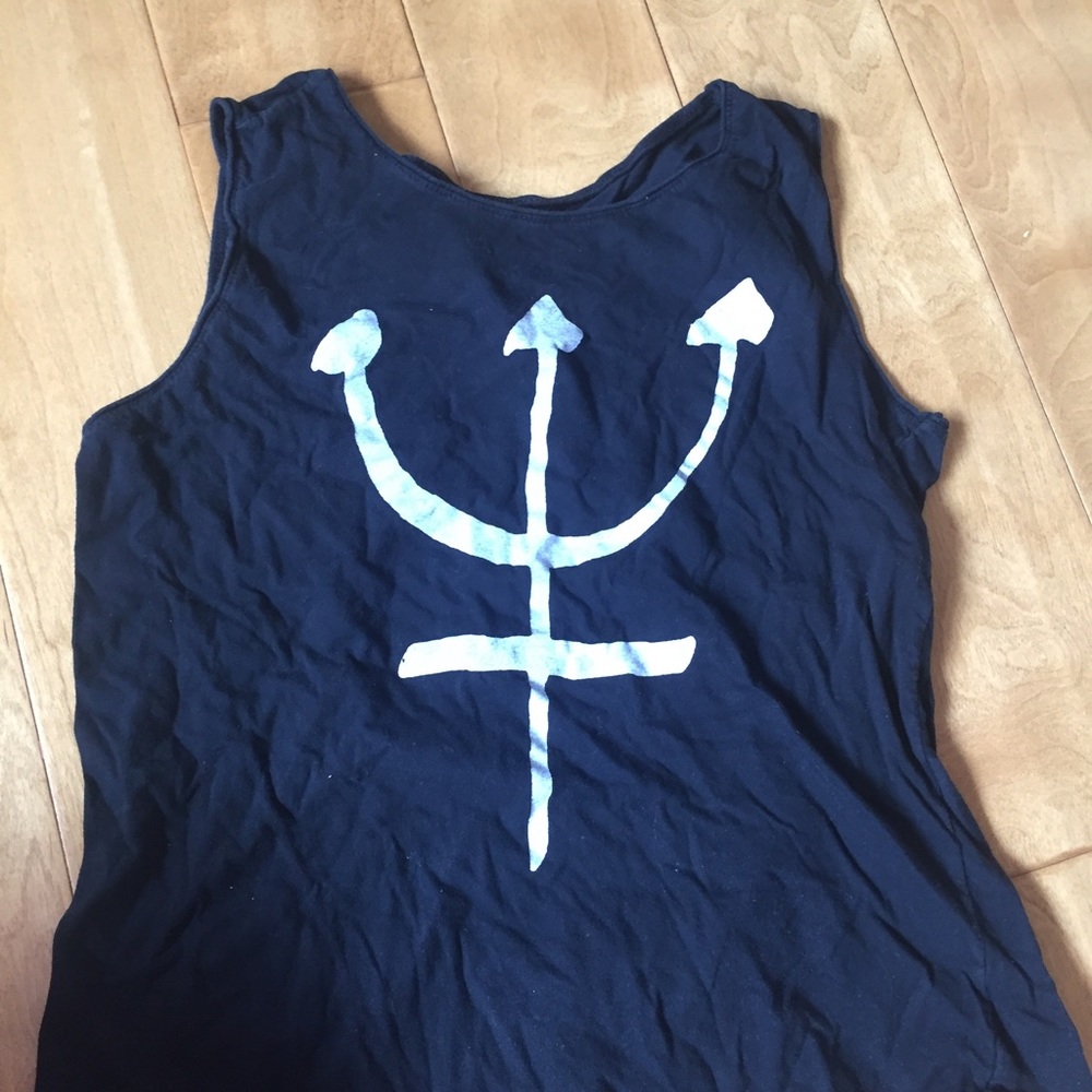 Trident tank top