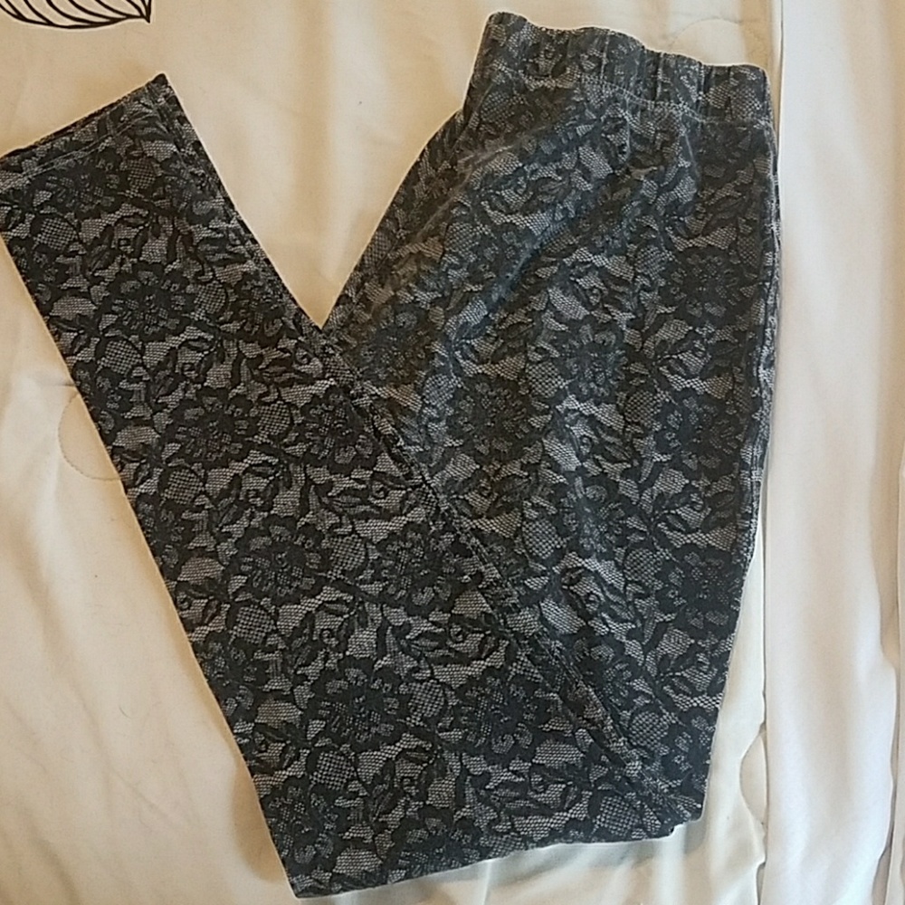 Lace leggings