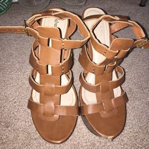 Brown wedges