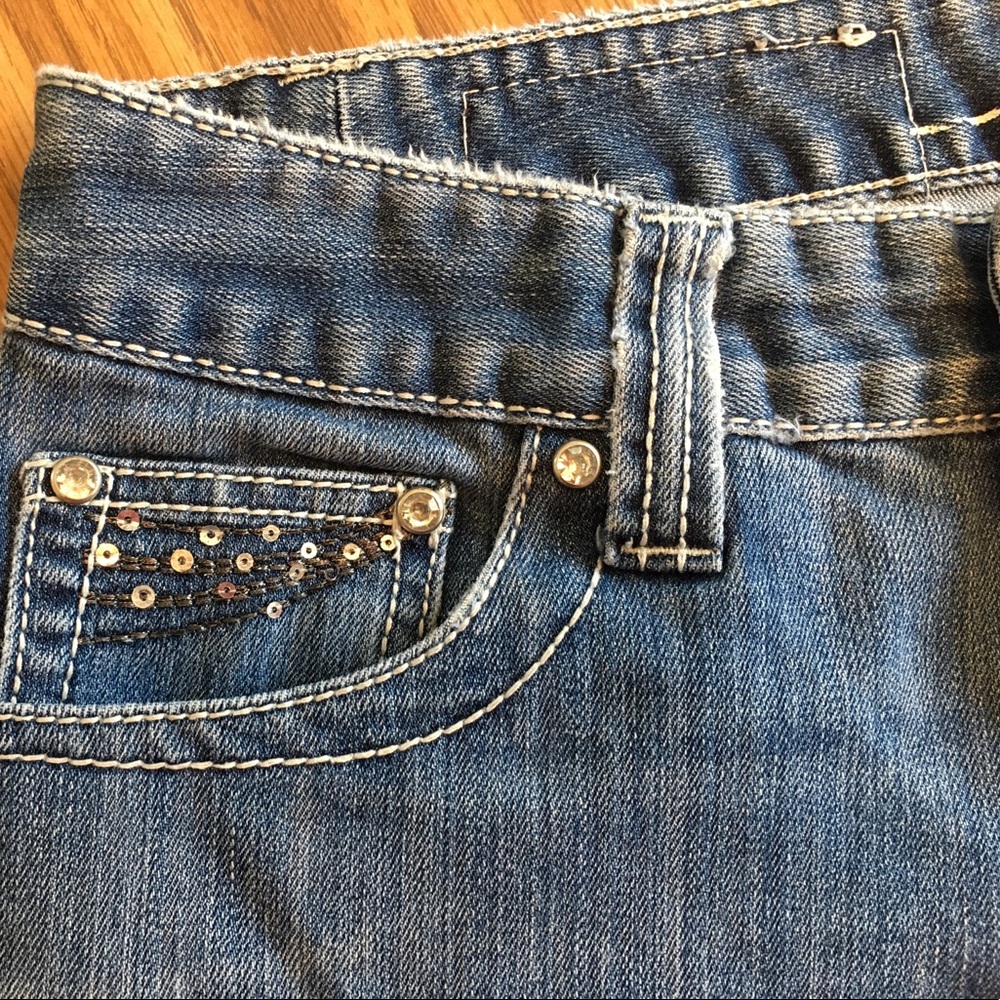INC bootleg jeans with rhinestones size 6
