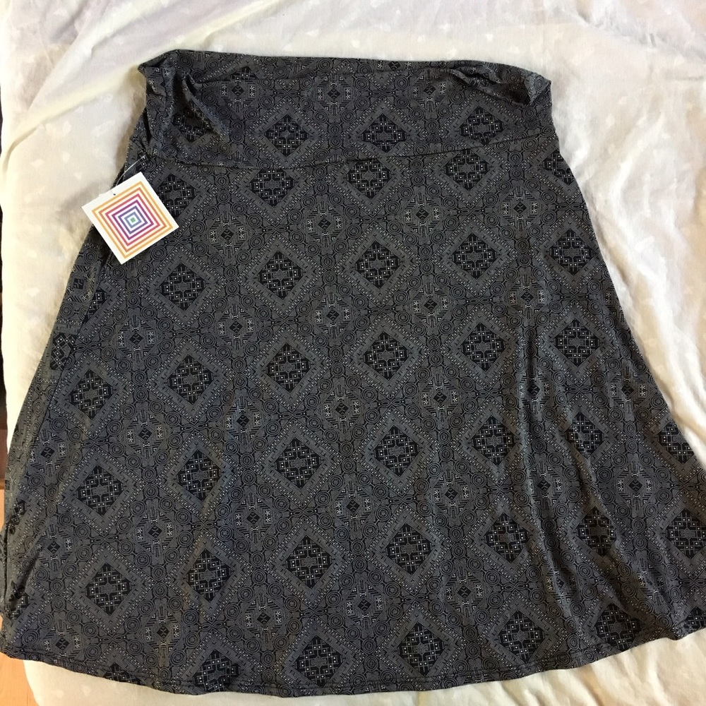 NWT LuLaRoe Azure - 3XL