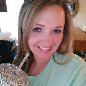 Meet your Posher, Alicia