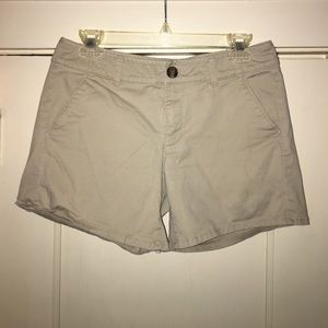 American eagle khaki shorts