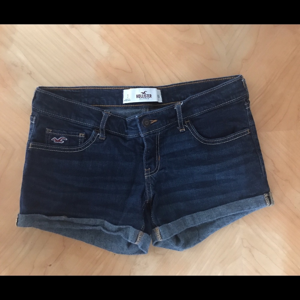SOLD🚫Hollister Jean Shorts