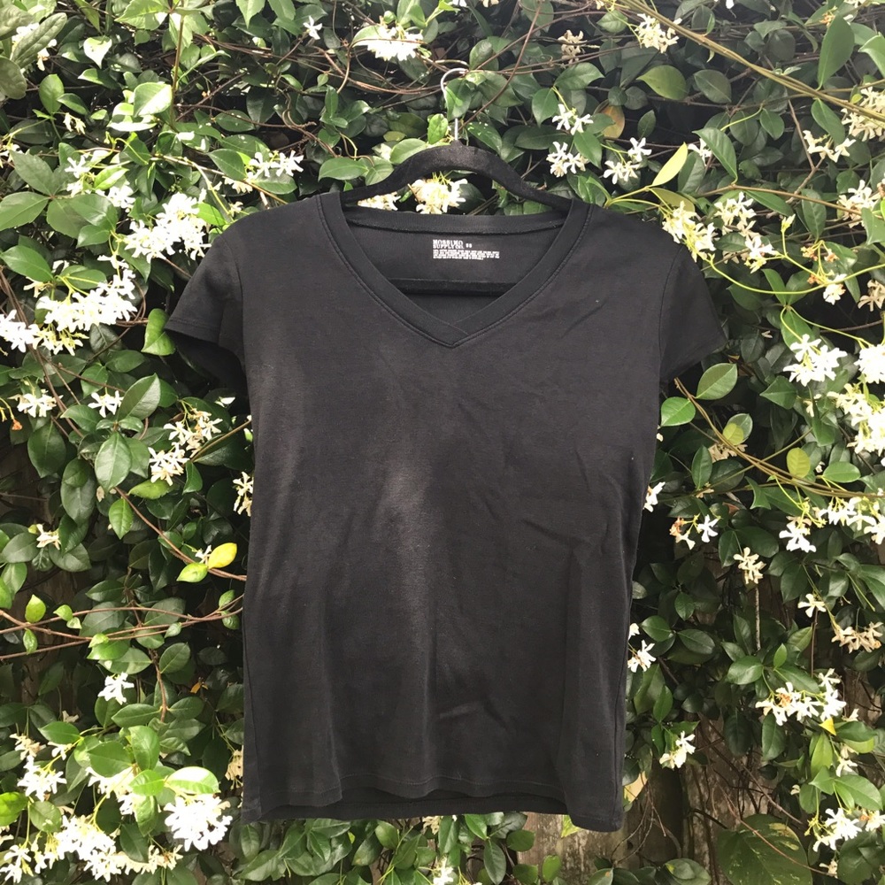 🌸Black t-shirt🌸
