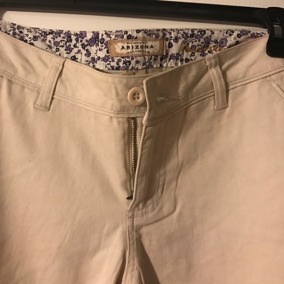 Cream Arizona jeans with wide legs EUC - Picture 2 of 5