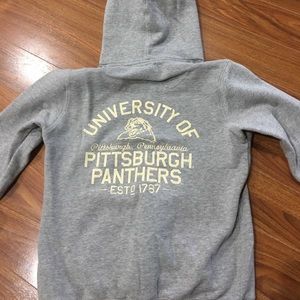 Nike Pitt sweatshirt!