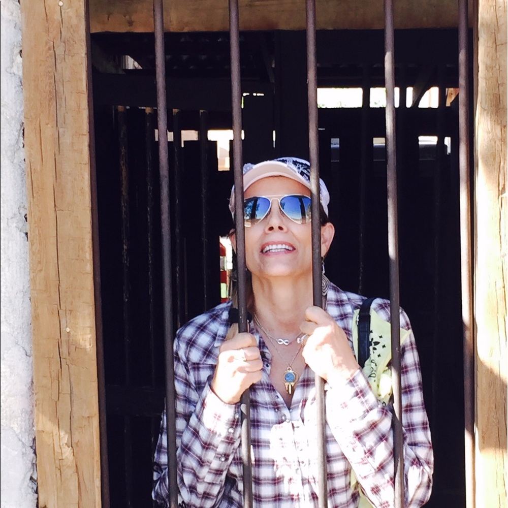 Meet your Posher, Brenda