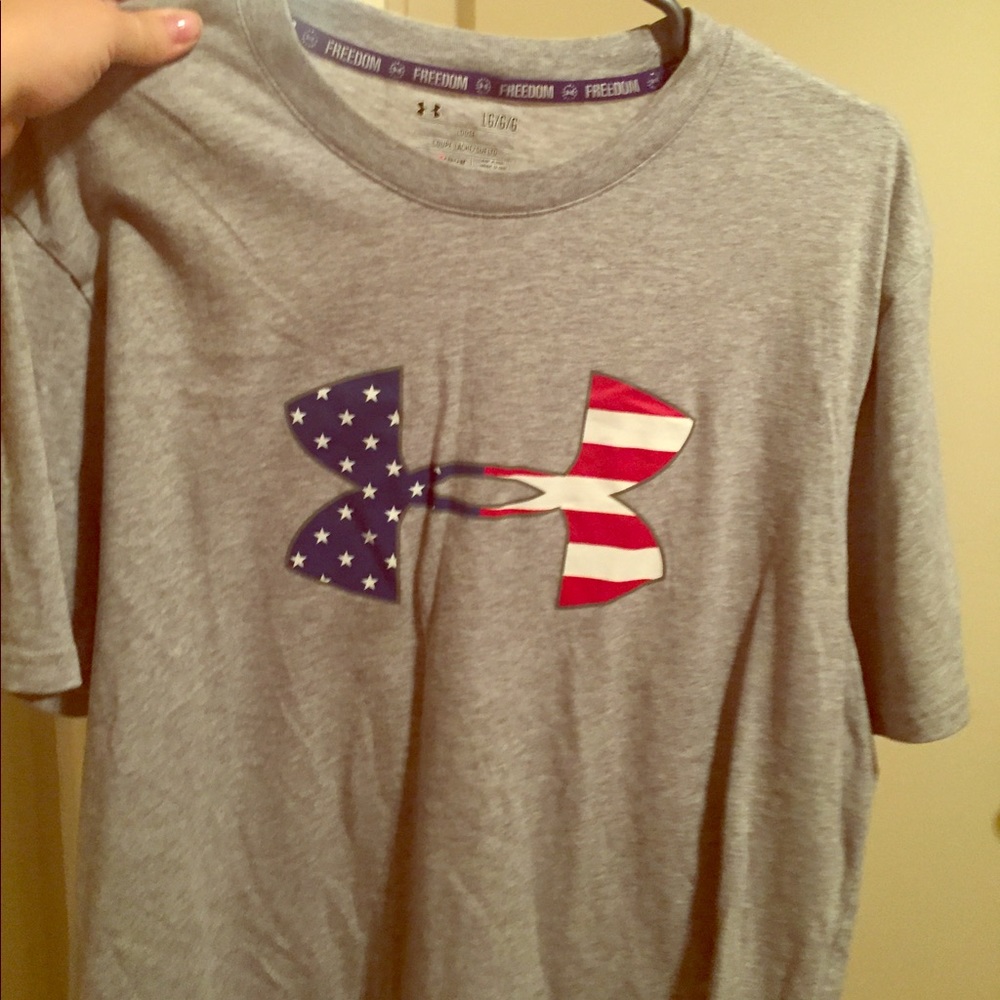 Under Amour Men's T😊