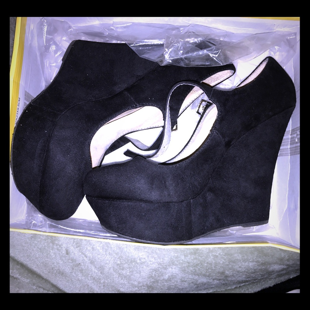 Mary Jane Black Wedge Heels