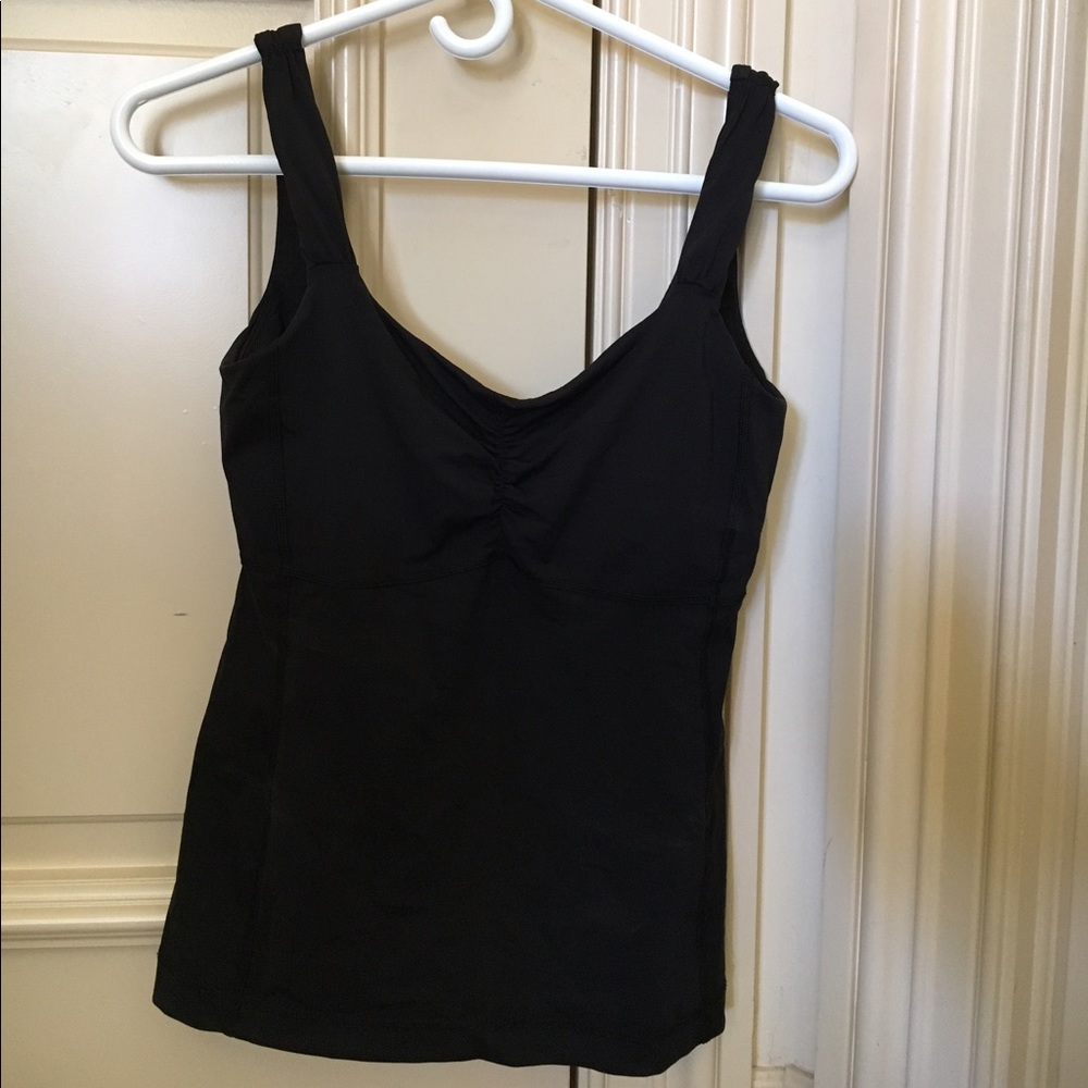 Lululemon Top w/ Built-In Bra - Black, Size 4-6