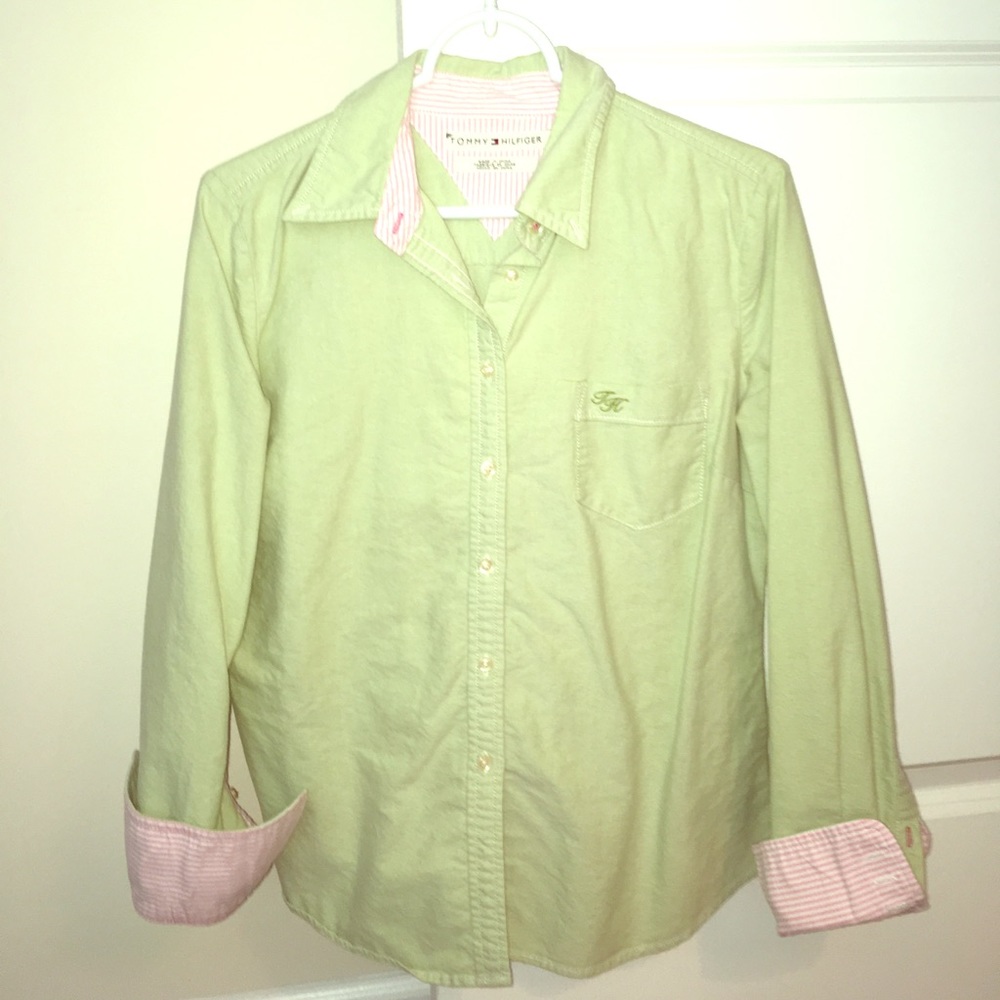 Tommy Hilfiger button up size M