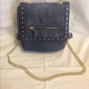 Navy purse with chain strap