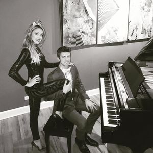 Meet your Posher, Dustin