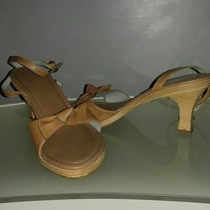 Kitten heel sandals