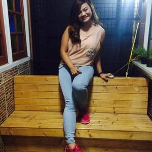 Meet your Posher, Thea