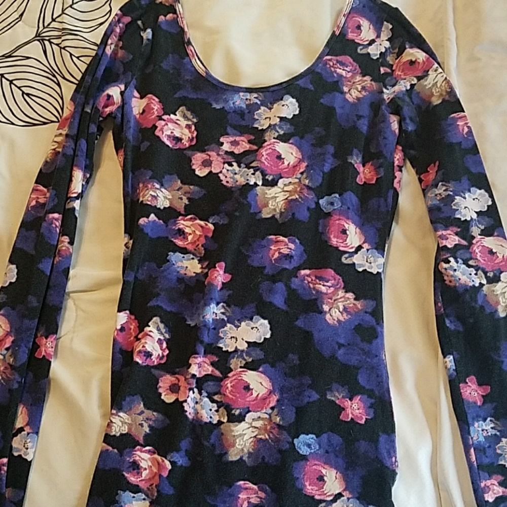 Floral long sleeve