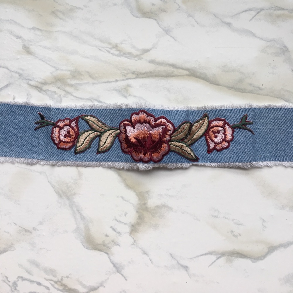 🌹💋 Rose denim jean choker 💋🌹