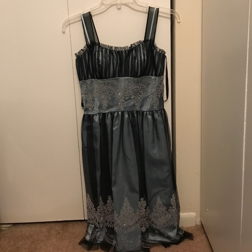 Black and Blue dress