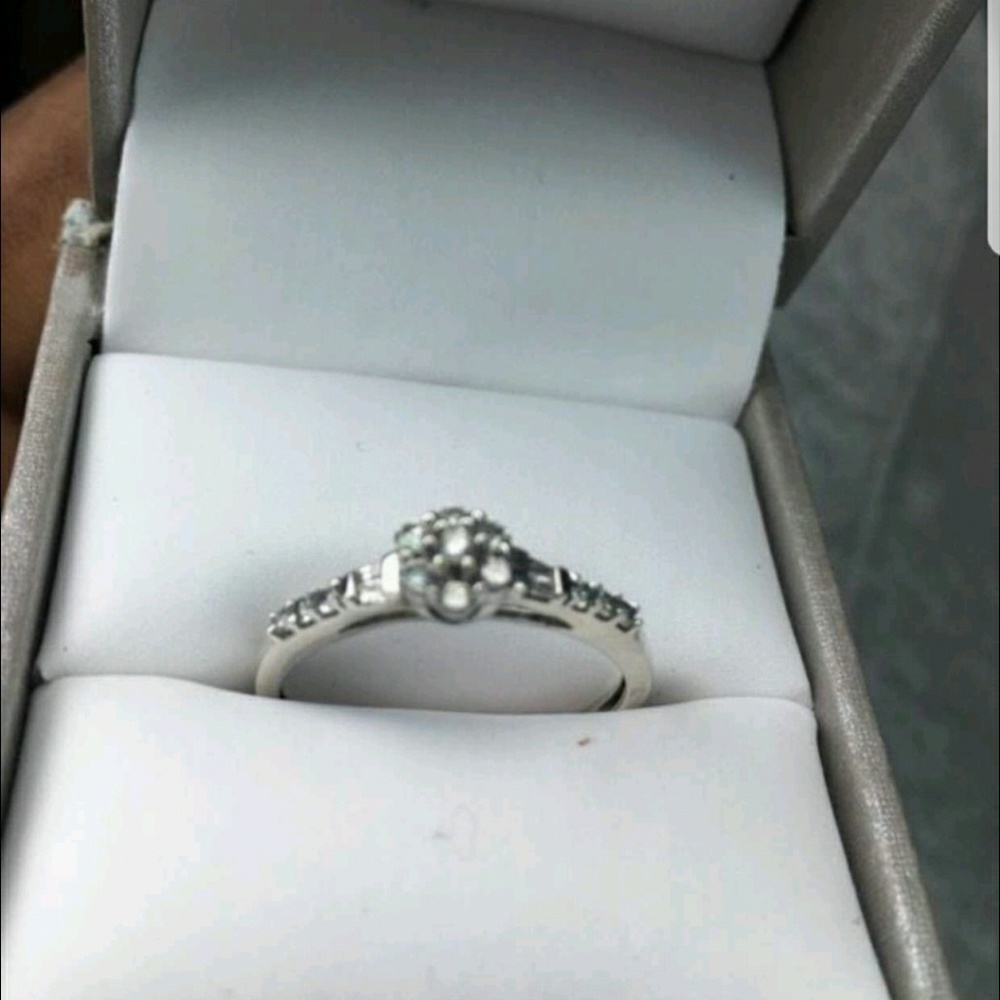 Diamond ring