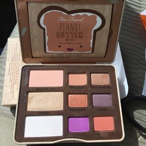 Too Faced Peanut Butter & Jelly Eyeshadow Palette