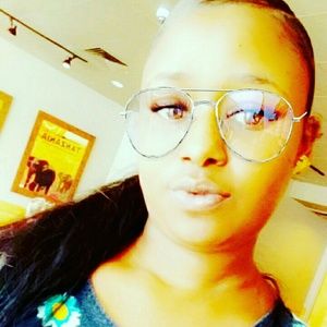 Meet your Posher, Fatima