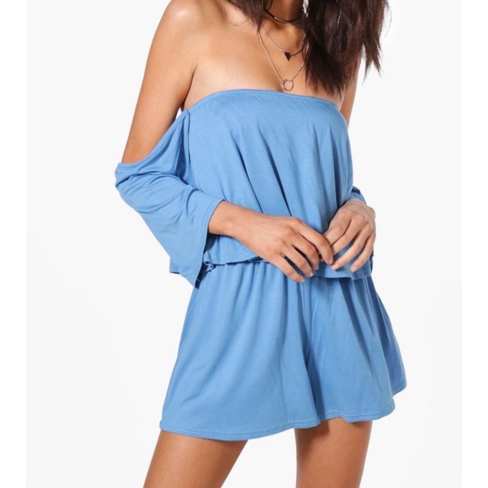Off The Shoulder Crop Top/Shorts Set