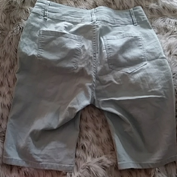 Shorts - Picture 2 of 2