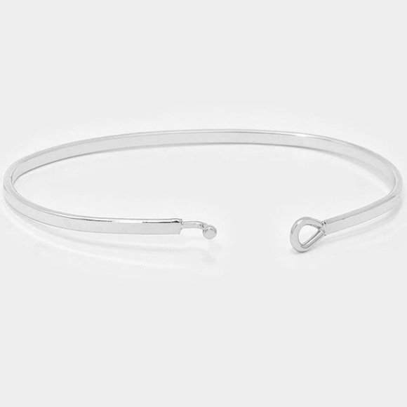 Mrs. Mantra Bangle Hook Bracelet Silver - Picture 2 of 3