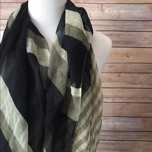 Free People navy/grey casual scarf