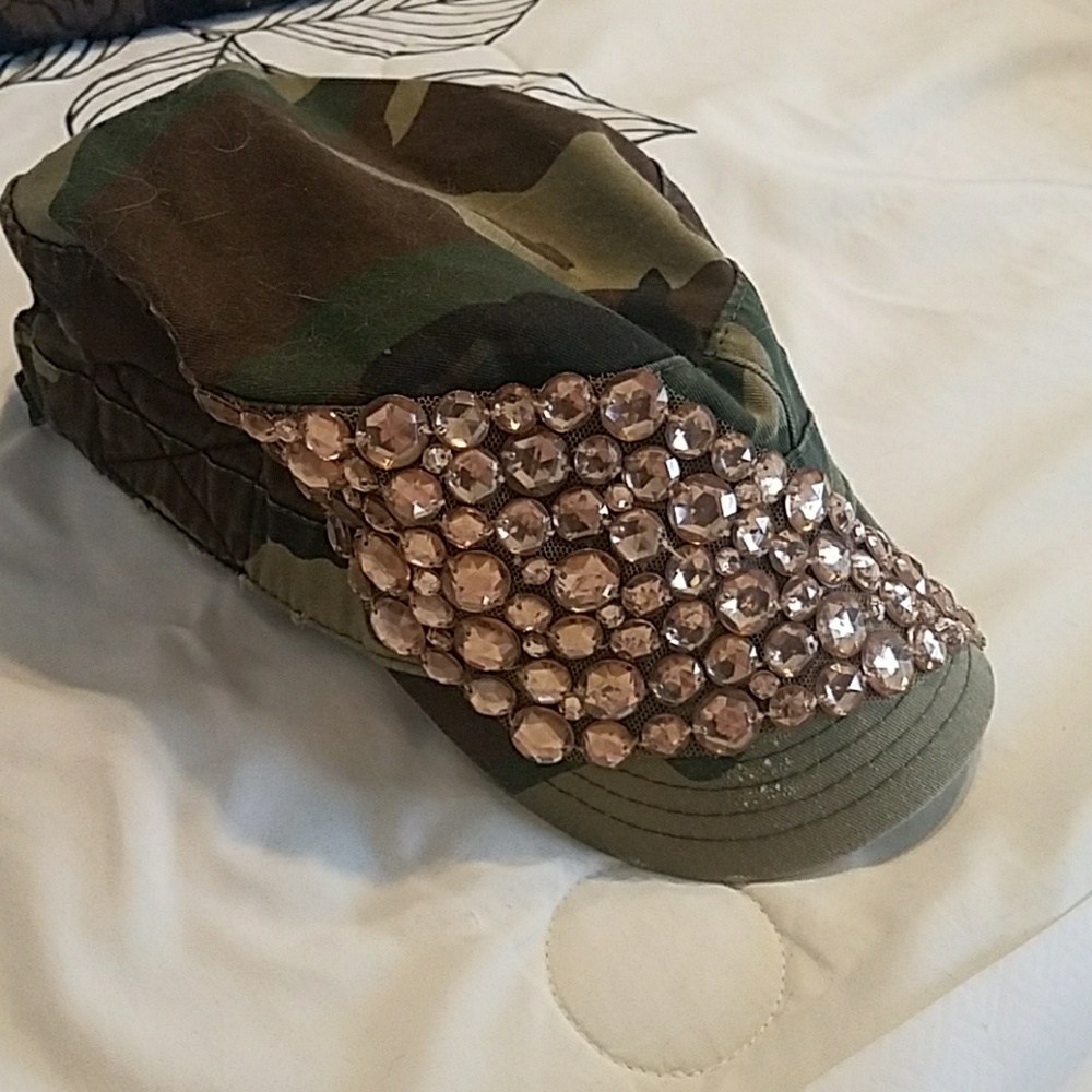 Army hat with jewels