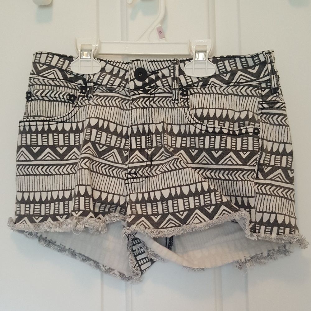 Bullhead High Rise Tribal Shorts