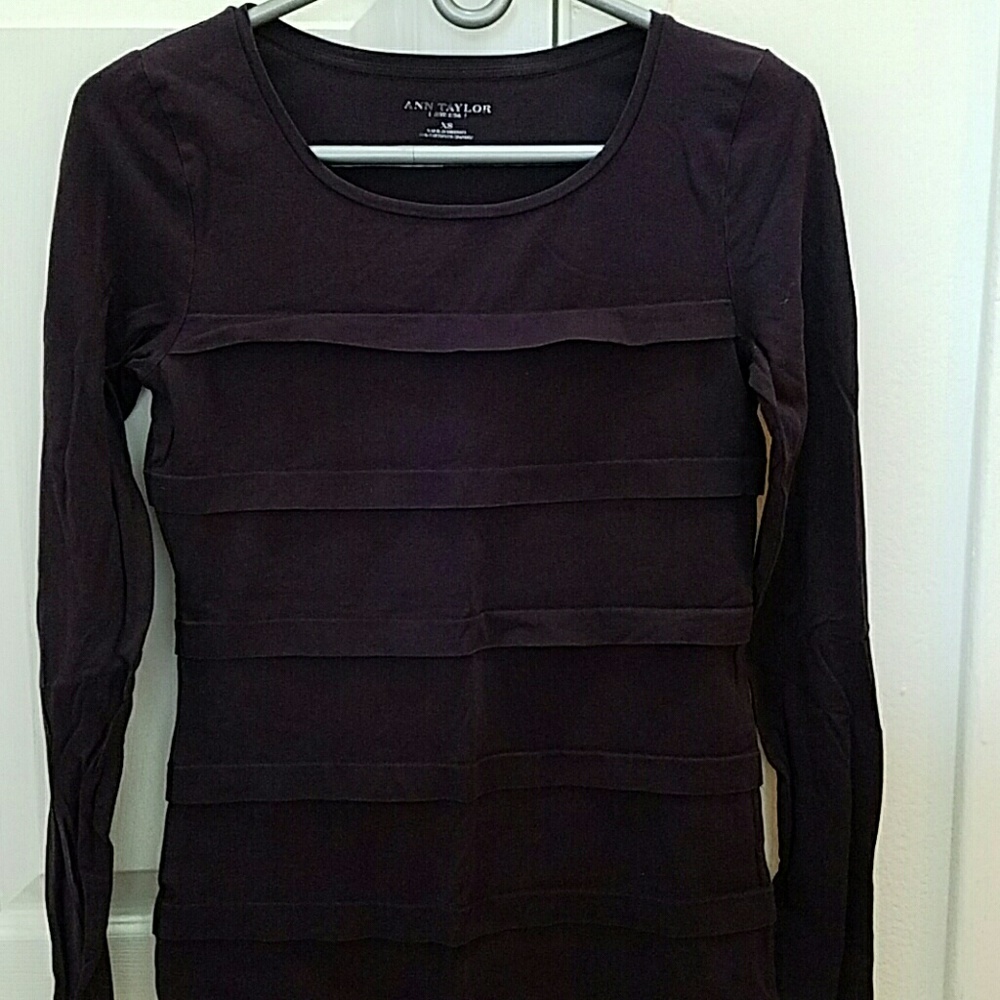 Ann Taylor deep purple top - Picture 1 of 2