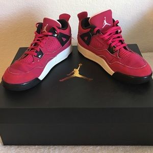 Girls Air Jordan Retro 4 “Voltage Cherry”
